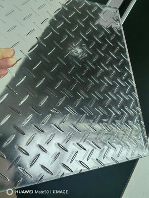 Anti-Slip Flat Pattern Laminated Glass in Clear/Extra Clear for Customizable Three Layer Flooring